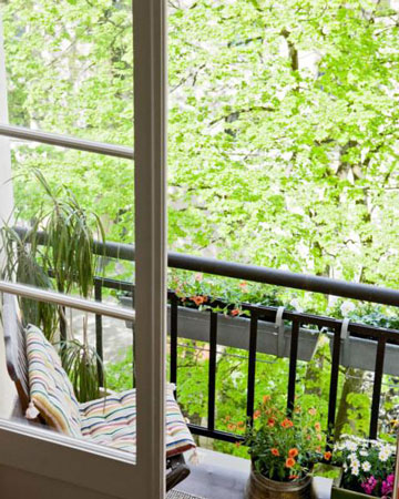 简易阳台花园装饰设计 绿色植物饰家