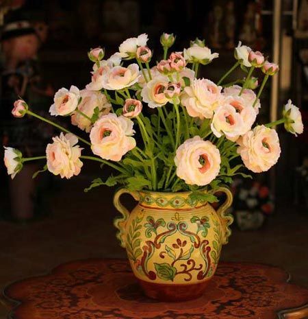8个花瓶插花技巧 用花卉的自然美点缀家居空间