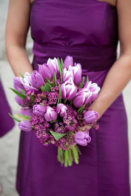神秘浪漫 12款优雅的紫色新娘手捧花